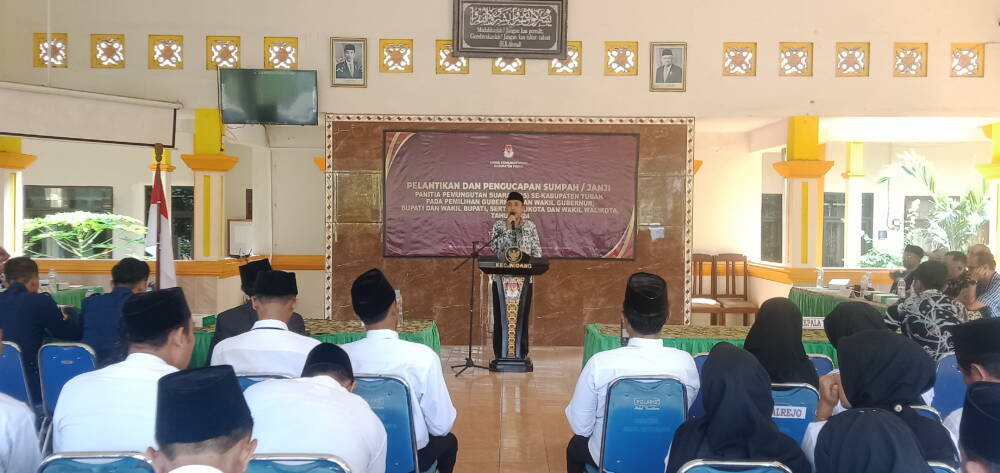 PPS se-Kecamatan Widang Dilantik, KPU Tuban: Perbaiki Data