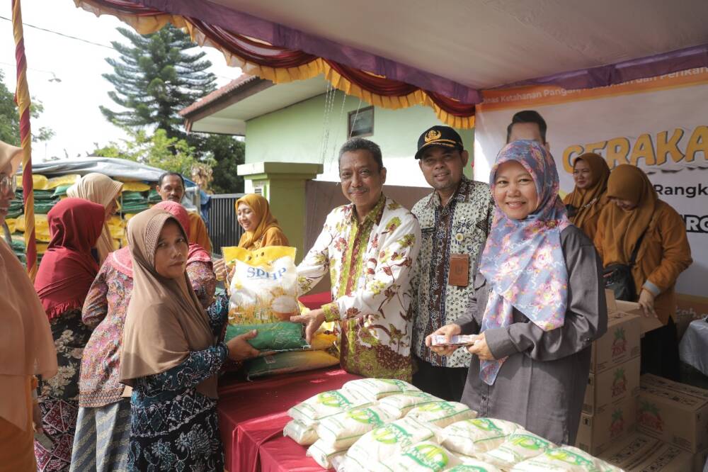 Jelang Idul Adha, Warga di Tuban Serbu Gerakan Pangan&nbsp;Murah