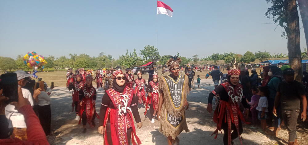 Karnaval Desa Banjar Meriah, Sedot Perhatian Warga