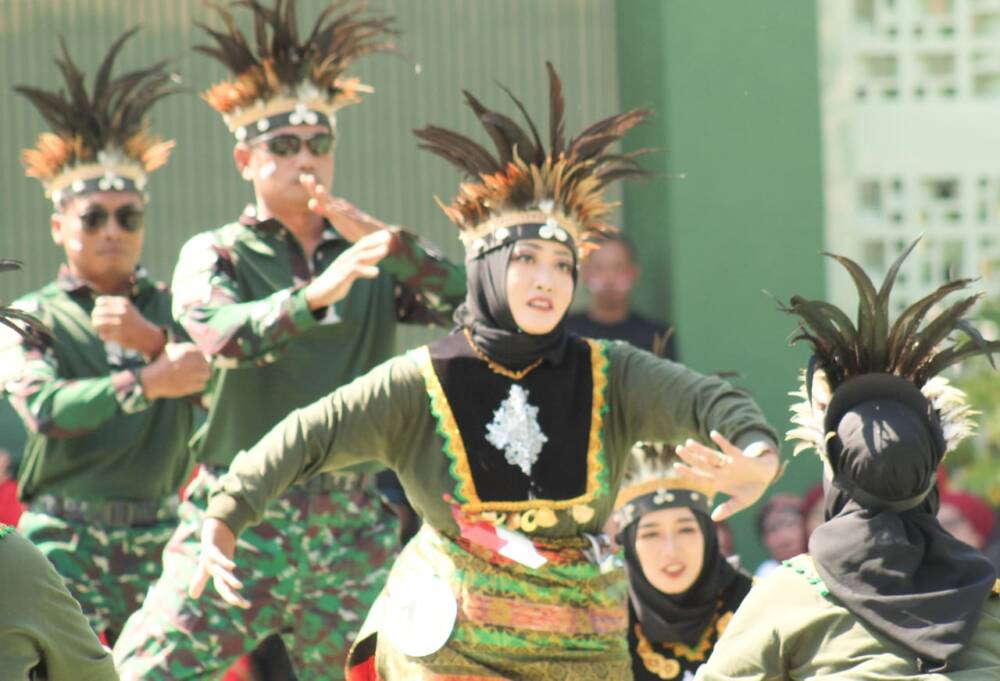 Tim Koramil Kepohbaru Juarai Lomba Joget Komando se-Kodim 0813