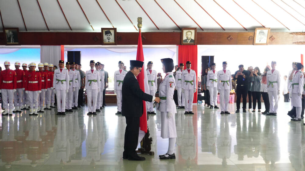 Pj Bupati Kukuhkan Paskibraka&nbsp;Bojonegoro